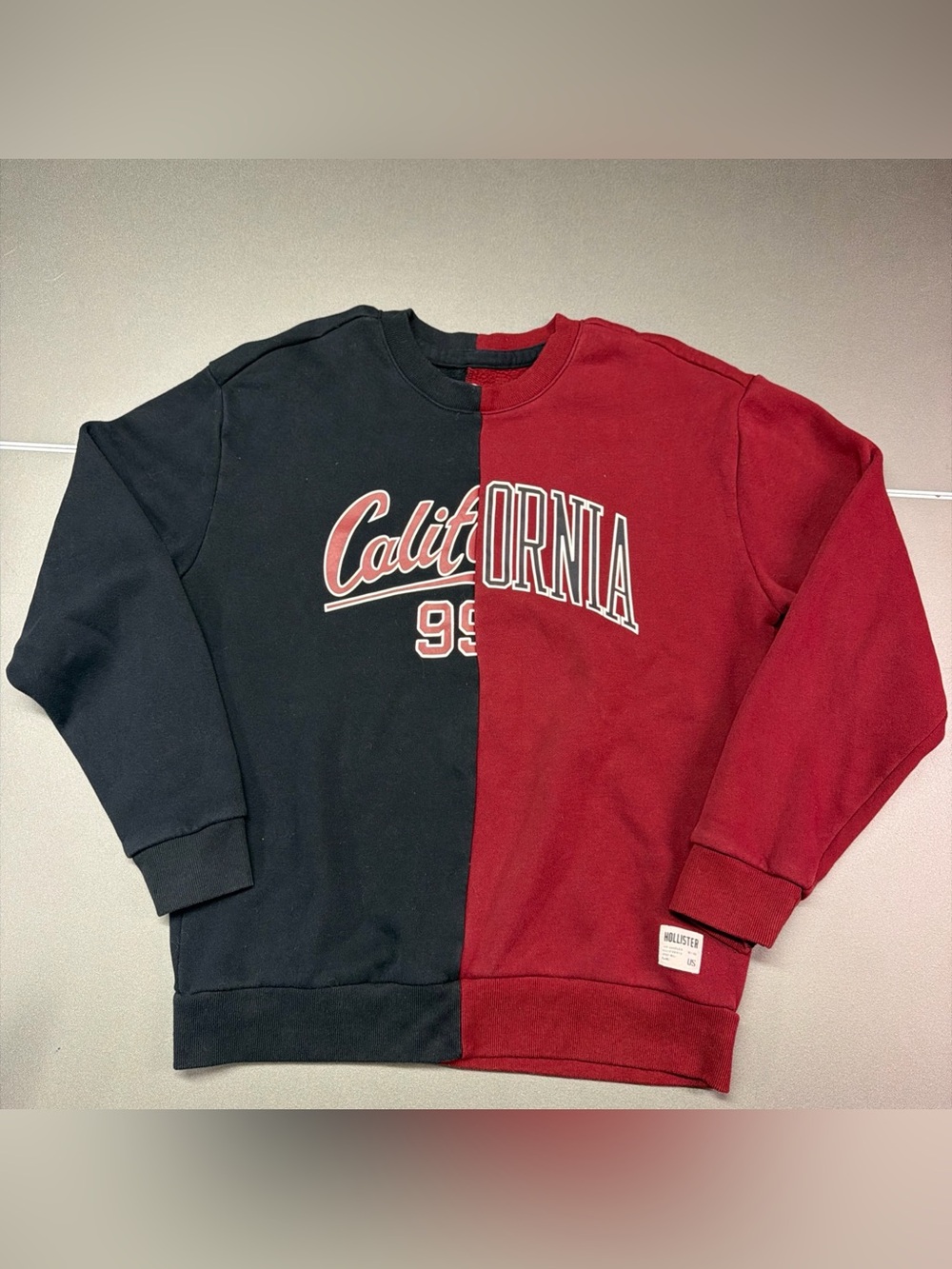 Rare Hollister California 99 Sweatshirt Two Tone Black Maroon Men’s -Size Medium